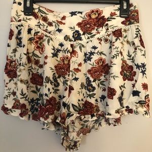 AEO Floral Flowy Shorts